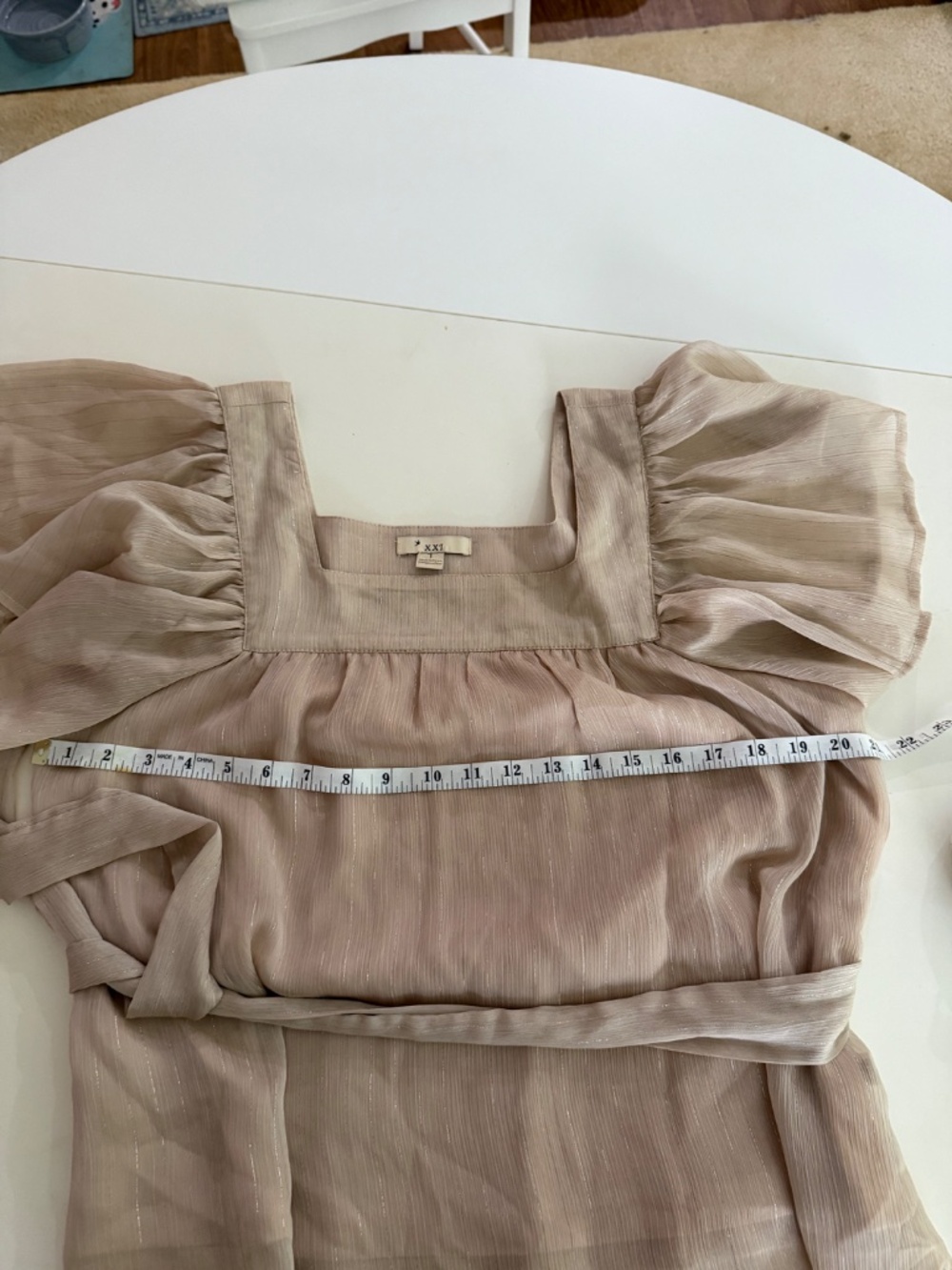 Tan & Gold Flutter Sleeve Blouse, Size L - Picture 8 of 11